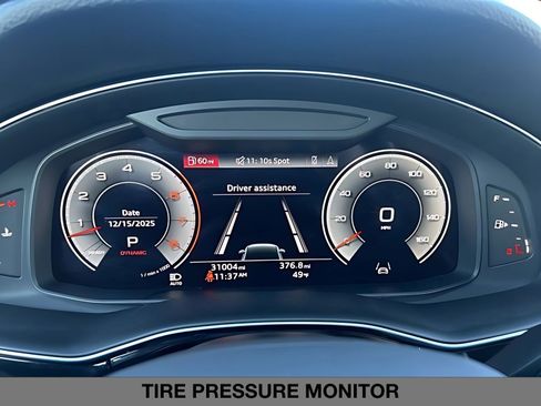 Used 2023 Audi Q7 3.0T Premium w/ Convenience Package image 21