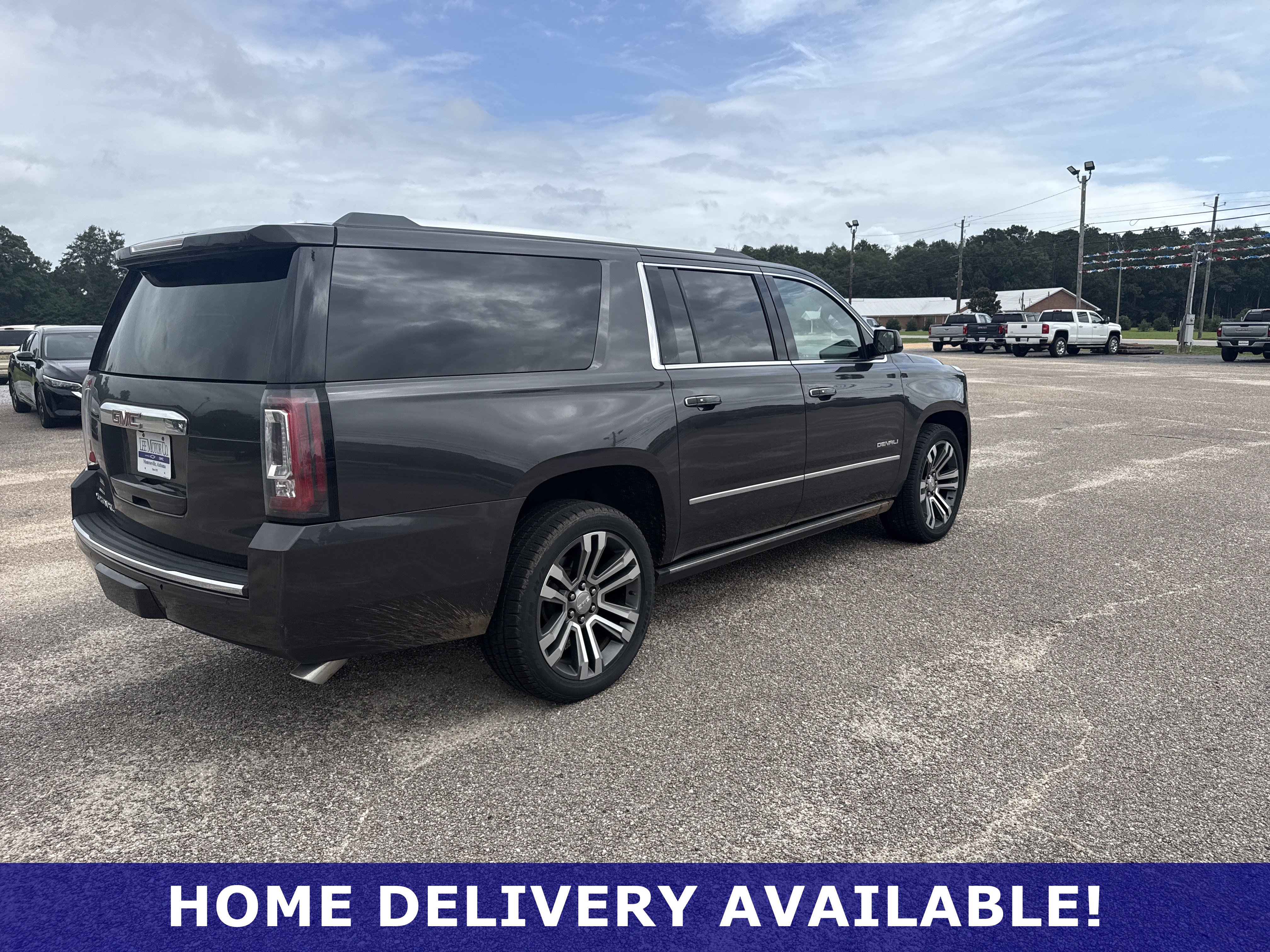 Used 2018 GMC Yukon XL Denali w/ Denali Ultimate Package AWD/4WD image 7