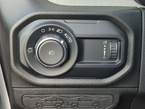 Used 2024 Jeep Wrangler Unlimited Sport AWD/4WD image 59