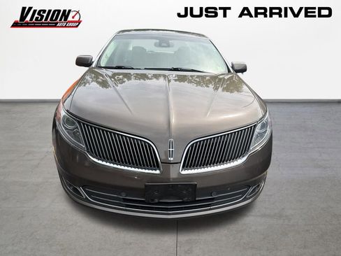 Used 2015 Lincoln MKS AWD image 2
