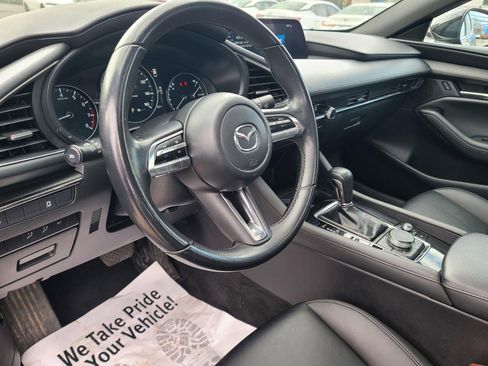Used 2023 MAZDA MAZDA3 s FWD image 8
