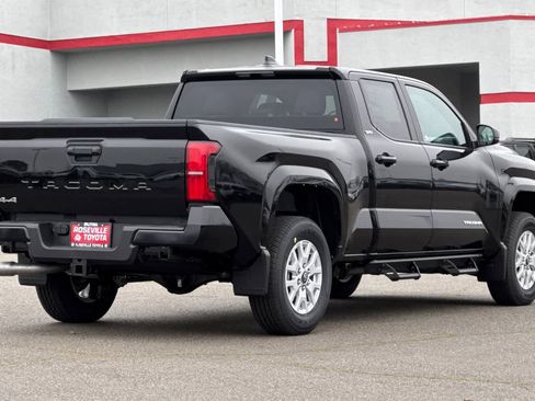 Certified 2026 Toyota Tacoma SR5 AWD/4WD image 2