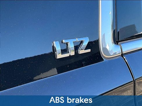 Used 2015 Chevrolet Tahoe LTZ AWD/4WD image 28