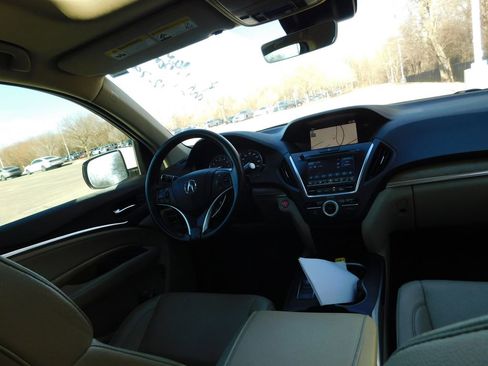 Used 2019 Acura MDX FWD w/ Technology Package image 3