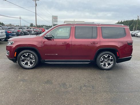 Used 2024 Jeep Wagoneer Series III image 8