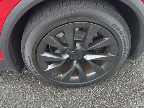 Used 2022 Tesla Model X Plaid image 2