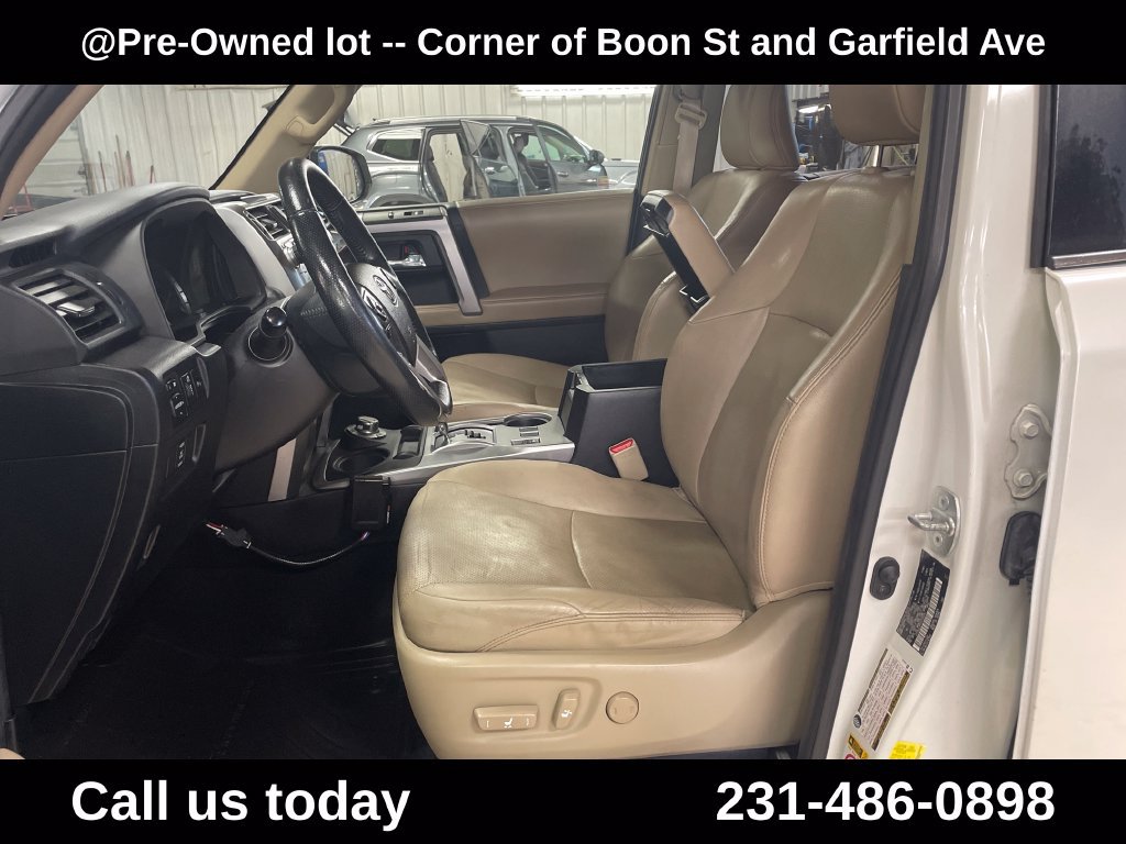 Used 2016 Toyota 4Runner Limited AWD/4WD image 10