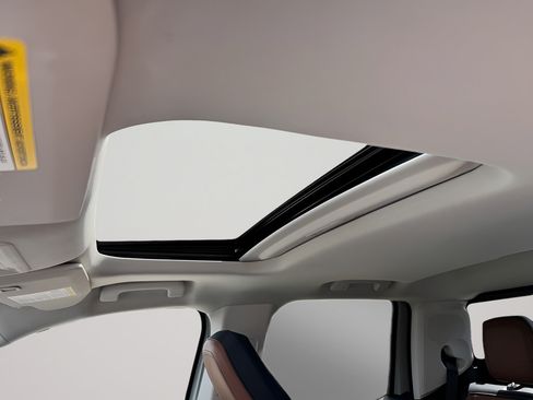 Used 2024 Ford Maverick Lariat FWD image 31