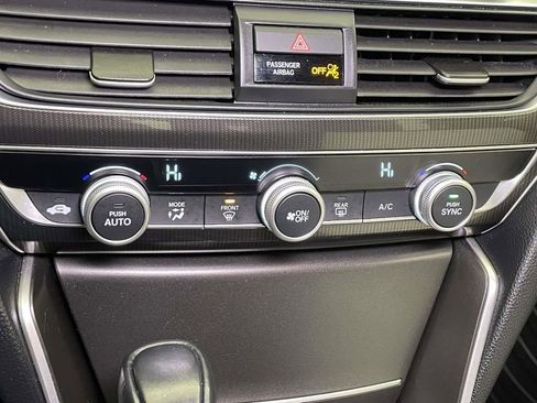 Used 2019 Honda Accord Sport image 29