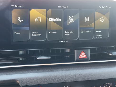 Used 2026 Kia Carnival EX FWD image 14
