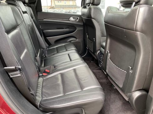 Used 2018 Jeep Grand Cherokee Limited w/ Luxury Group II image 25