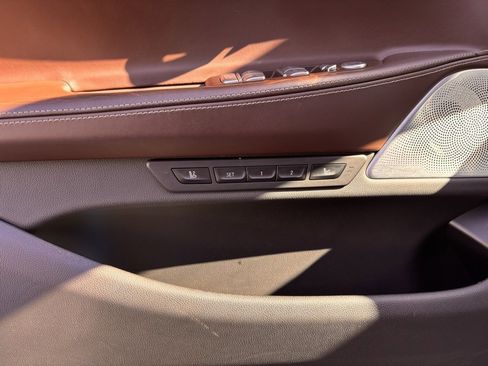 Used 2022 BMW 750i xDrive w/ Executive Package image 14