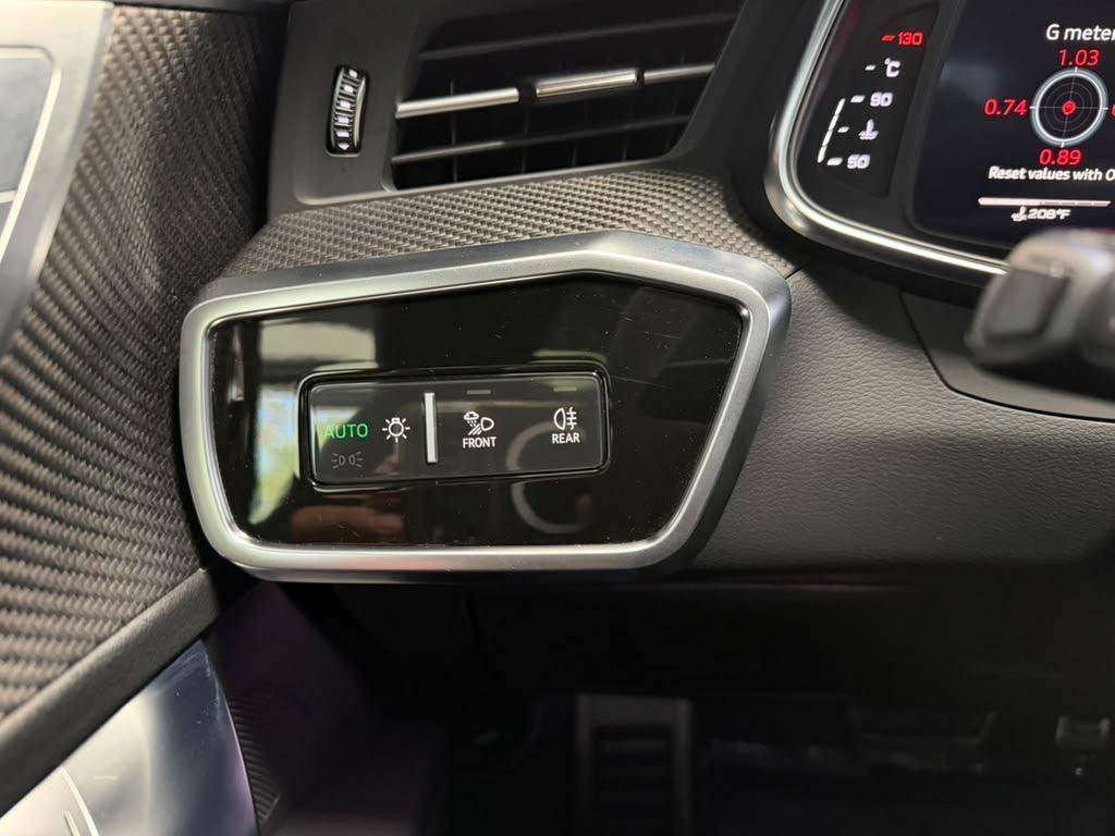 Used 2021 Audi RS 7 Sportback AWD/4WD image 36