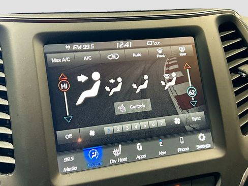 Used 2023 Jeep Cherokee Altitude Lux image 15