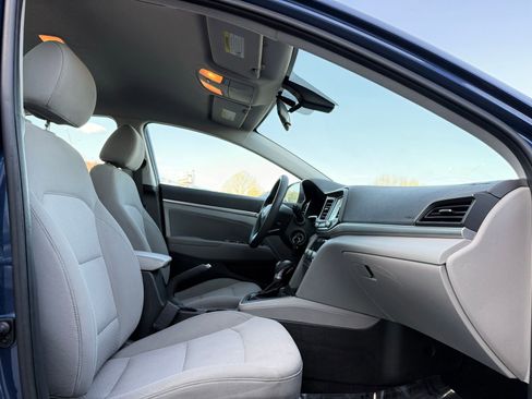 Used 2020 Hyundai Elantra SEL image 25