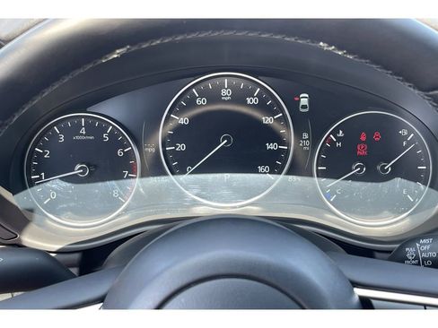 Certified 2025 MAZDA MAZDA3 Carbon AWD/4WD image 39