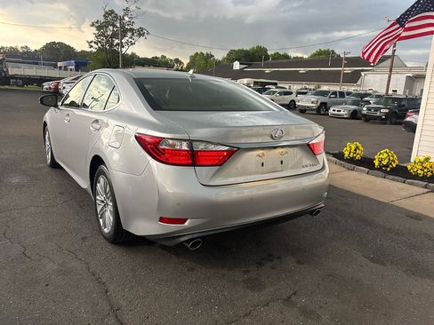 Used 2013 Lexus ES 350 w/ Luxury Pkg FWD image 5