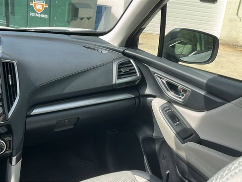 Certified 2023 Subaru Forester Premium AWD/4WD image 24