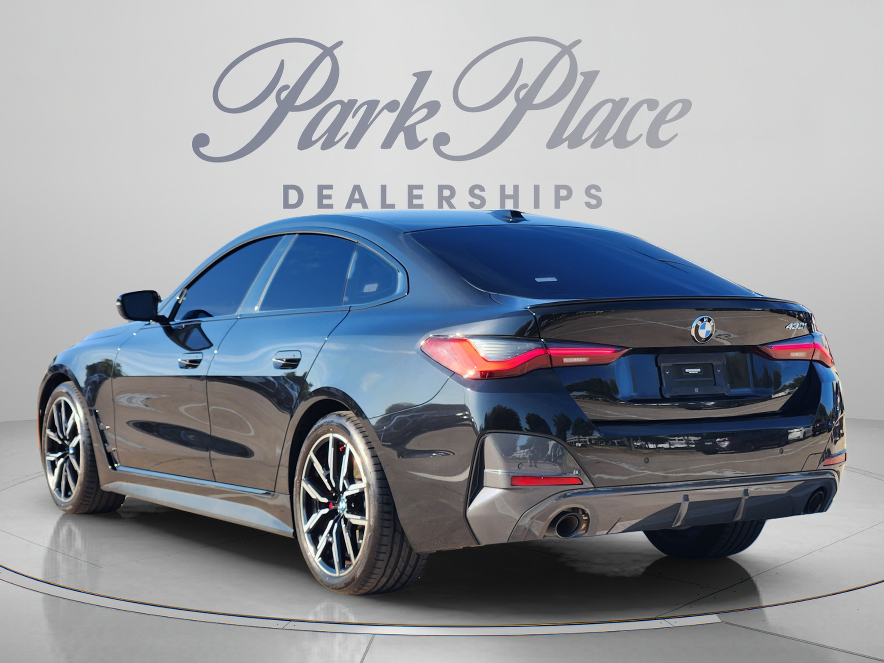 Used 2024 BMW 430i Gran Coupe w/ M Sport Package (Priority 1) RWD image 3