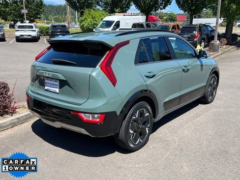 Used 2024 Kia Niro Wind w/ Wind Preserve Package FWD image 6