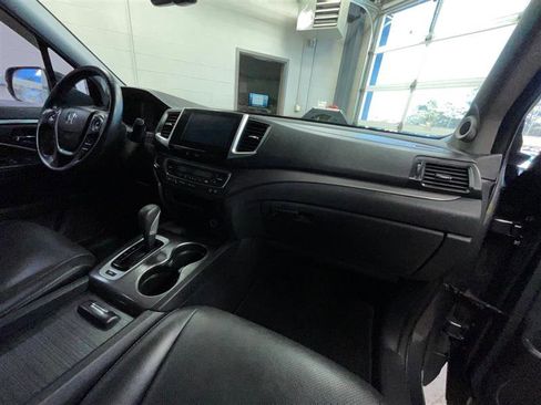 Used 2017 Honda Ridgeline RTL-T image 28
