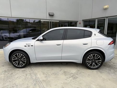 Certified 2023 Maserati Grecale Modena image 6