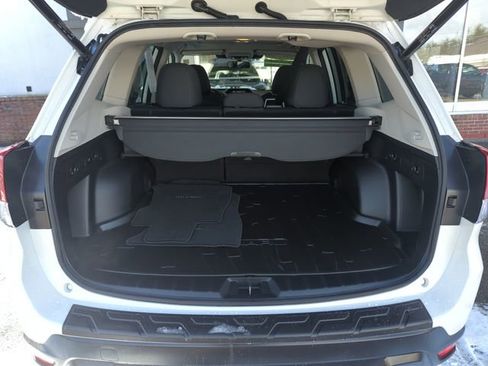 Used 2023 Subaru Forester Premium image 28