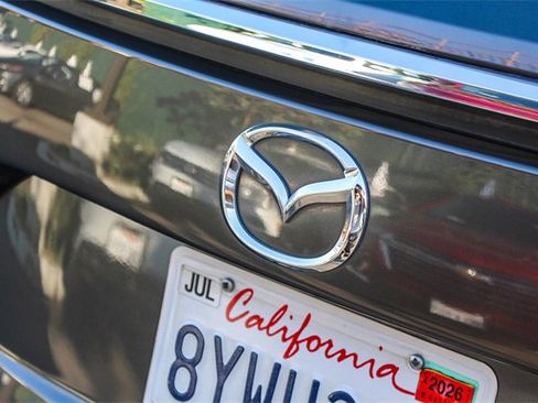 Used 2018 MAZDA CX-9 Touring w/ Touring Premium Package image 11