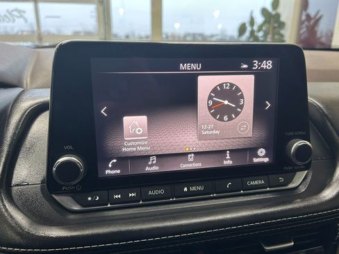 Used 2021 Nissan Rogue SL image 22