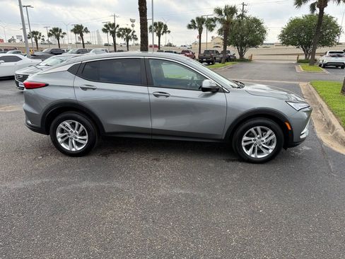 Used 2025 Buick Envista Preferred w/ Convenience I Package image 7