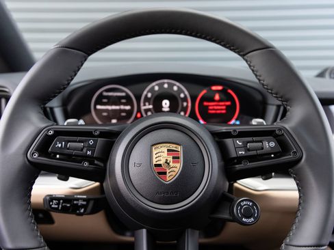 Certified 2026 Porsche Cayenne Coupe AWD/4WD image 14