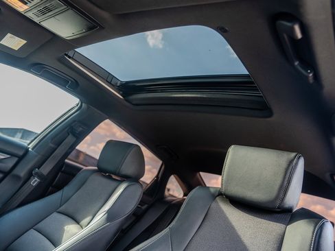 Used 2019 Honda Accord Sport image 28