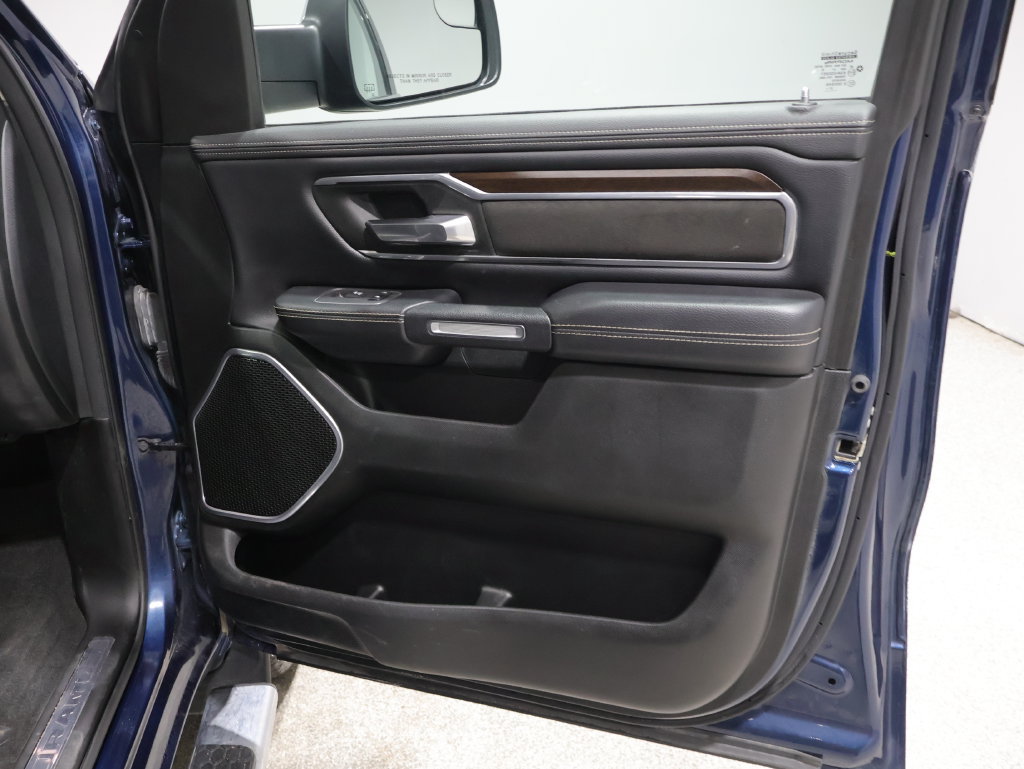 Used 2022 RAM 1500 Laramie AWD/4WD image 22