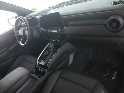 Used 2026 Chevrolet Colorado Trail Boss AWD/4WD image 29