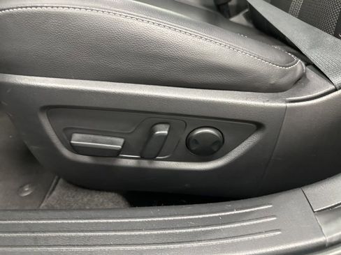 Certified 2025 MAZDA CX-50 AWD 2.5 S w/ Preferred Package image 15