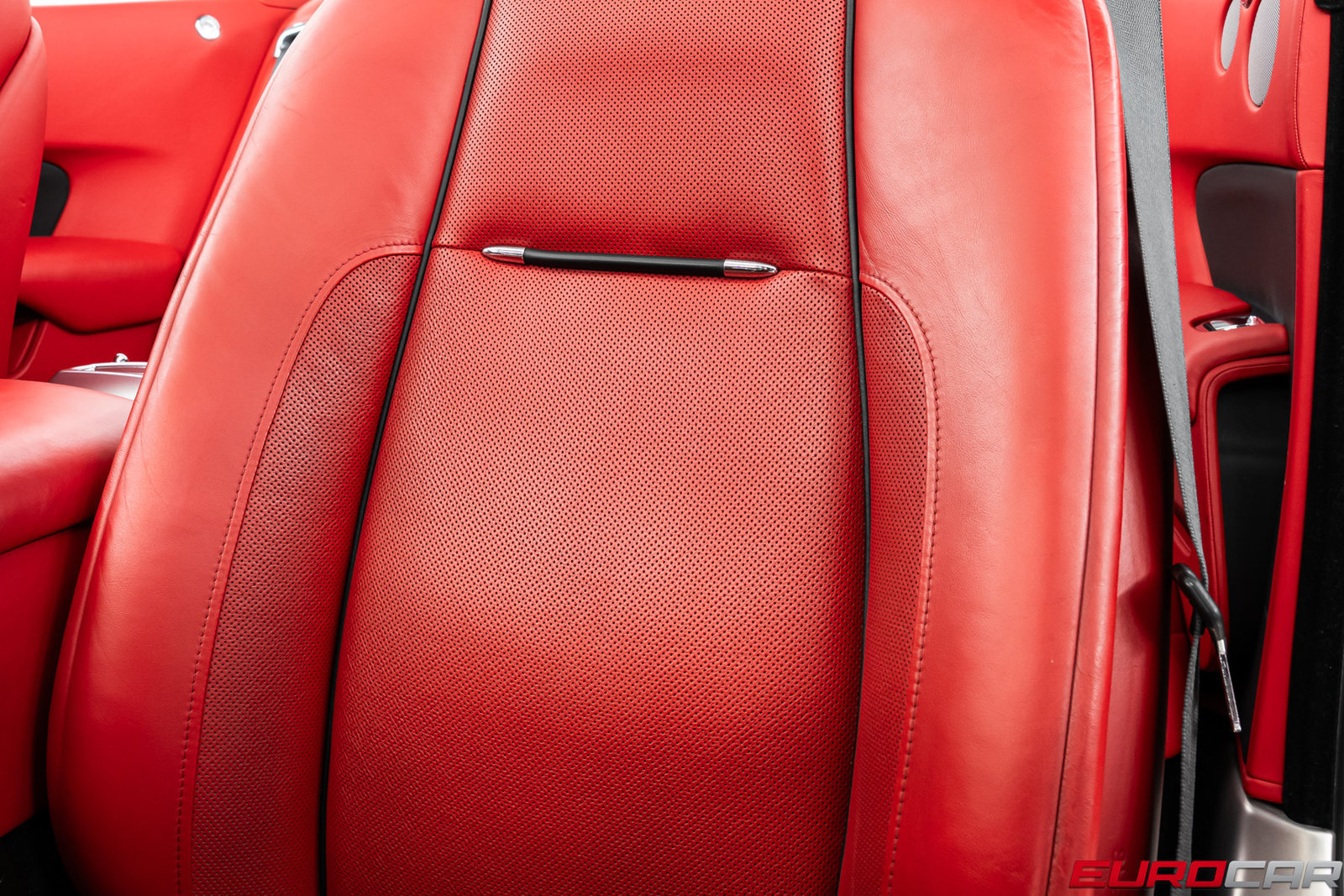 Used 2018 Rolls-Royce Dawn RWD image 43