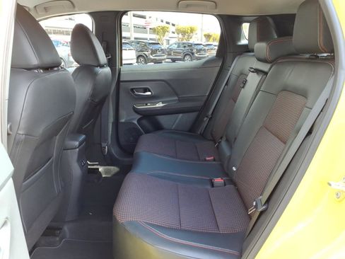 Certified 2025 Nissan Kicks SR image 8