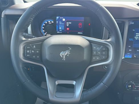 Used 2023 Ford Bronco Outer Banks AWD/4WD image 14