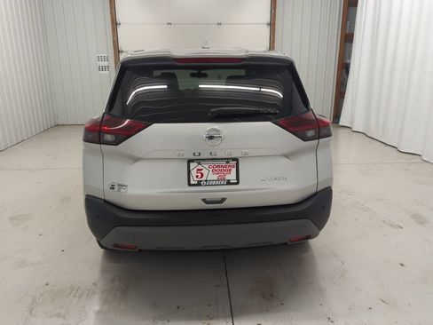 Used 2021 Nissan Rogue SV AWD/4WD image 3