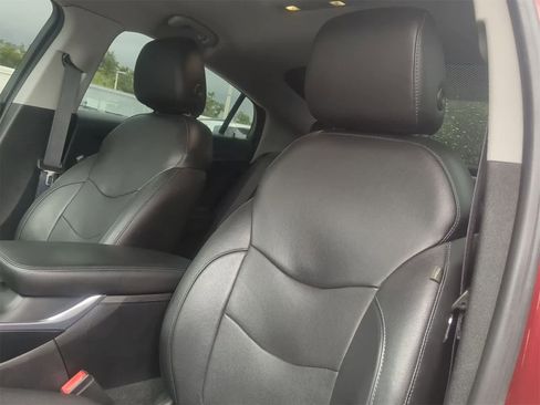 Used 2017 Chevrolet Volt Premier w/ Driver Confidence II Package image 8