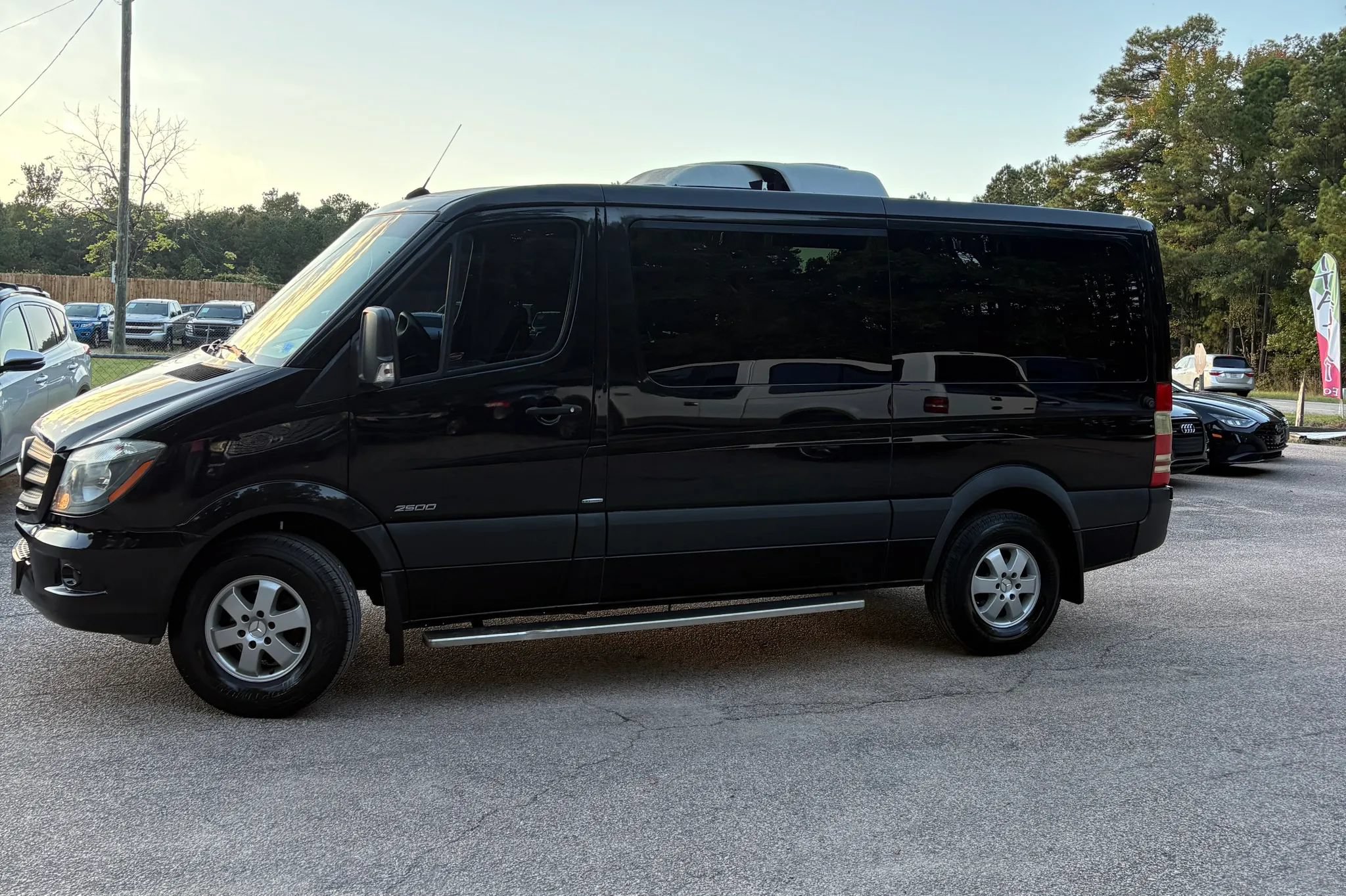 Used 2015 Mercedes-Benz Sprinter 2500 image 3