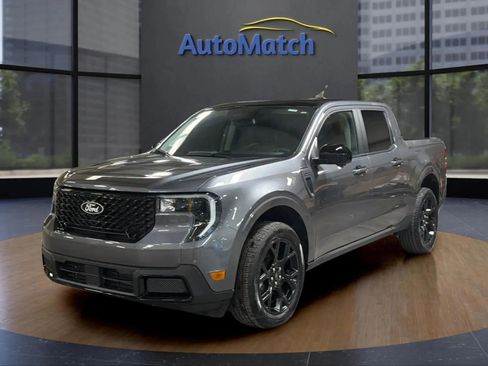 Used 2025 Ford Maverick Lariat w/ Black Appearance Package image 4