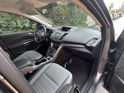 Used 2015 Ford Escape SE AWD/4WD image 6