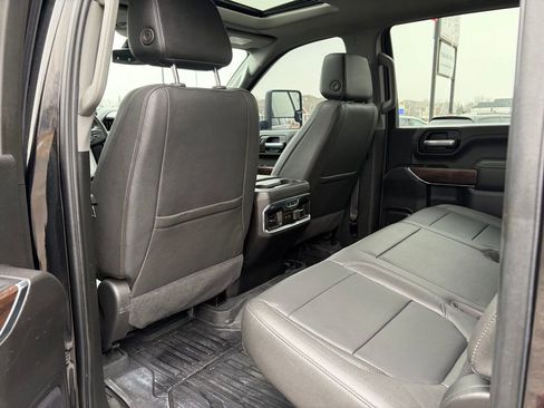 Used 2023 GMC Sierra 2500 SLT w/ SLT Convenience Package image 21