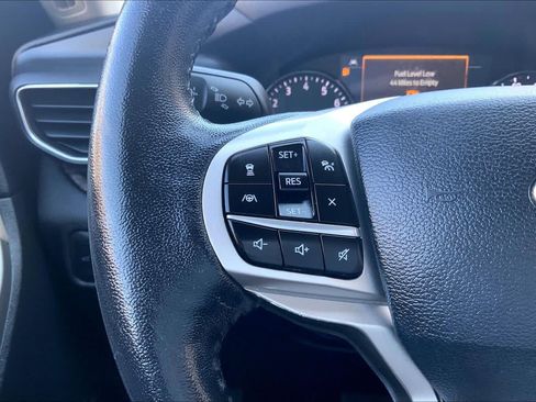 Used 2021 Ford Explorer Limited w/ Equipment Group 301A RWD image 24
