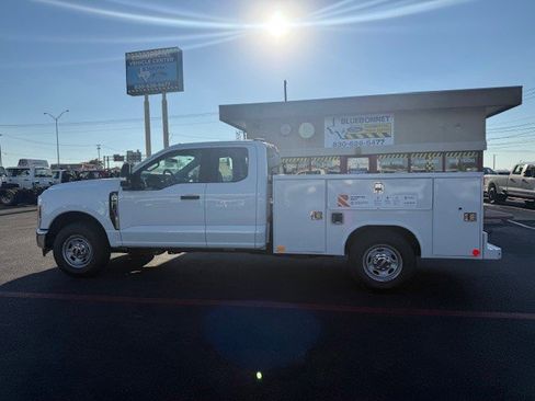 New 2025 Ford F250 XL w/ XL Chrome Package image 2