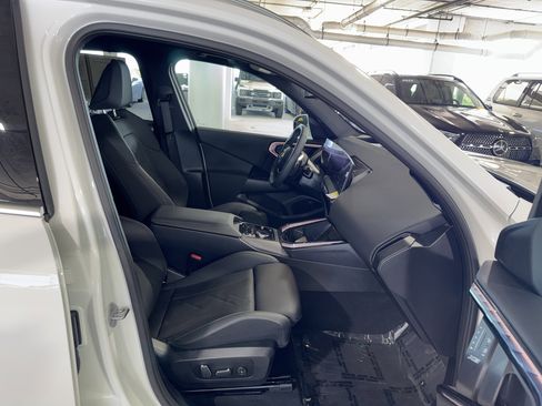 Certified 2025 BMW X3 xDrive30i w/ Premium Package image 13