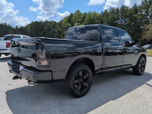 Used 2017 RAM 1500 Express w/ Express Value Package RWD image 4