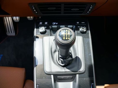 Used 2025 Porsche 911 GT3 RWD image 37