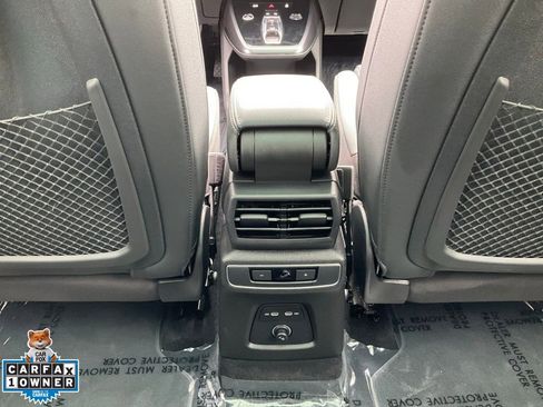Used 2023 Audi Q4 e-tron Prestige image 35